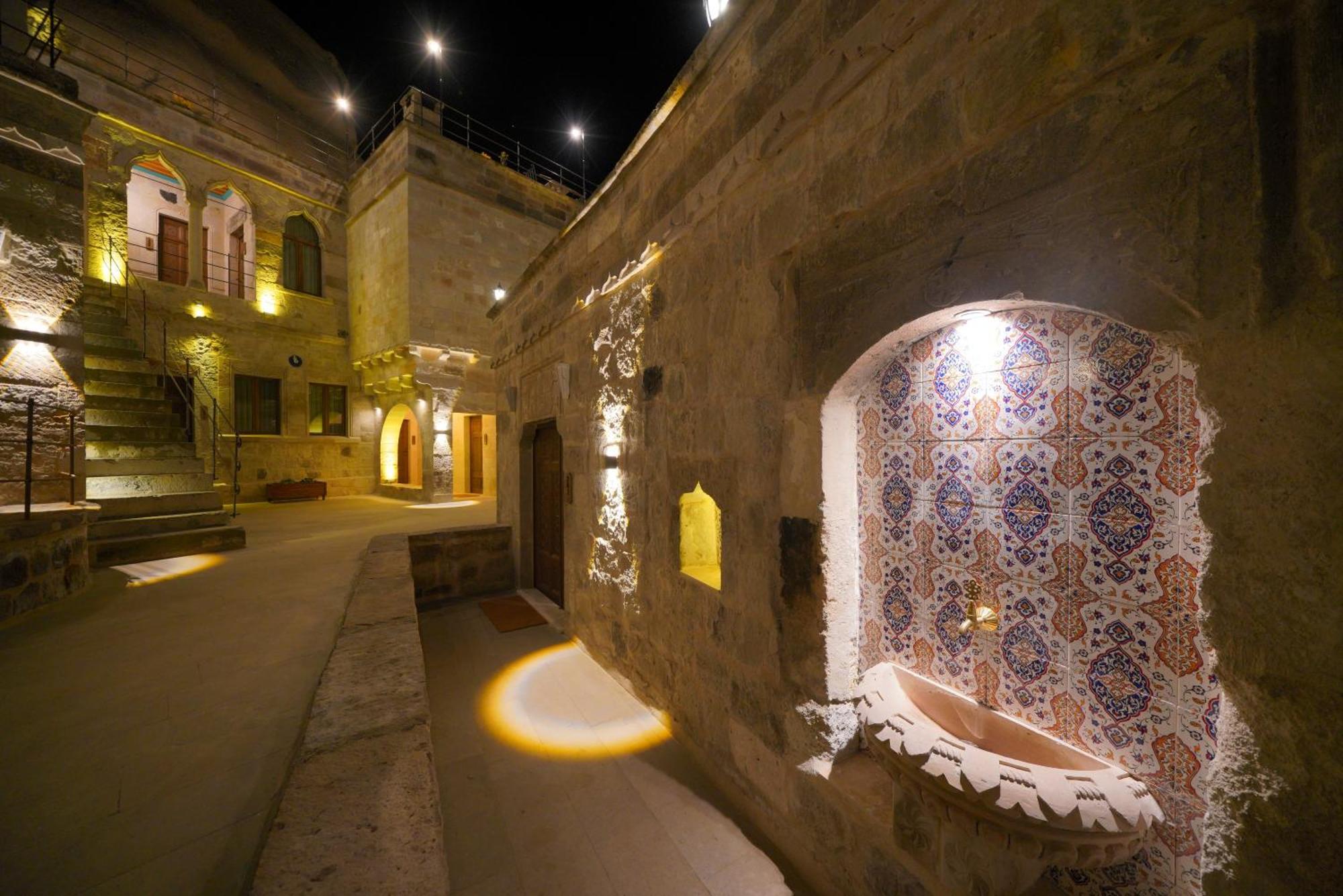 Cappadocia Secret Hill Cave Suites ギョレメ エクステリア 写真
